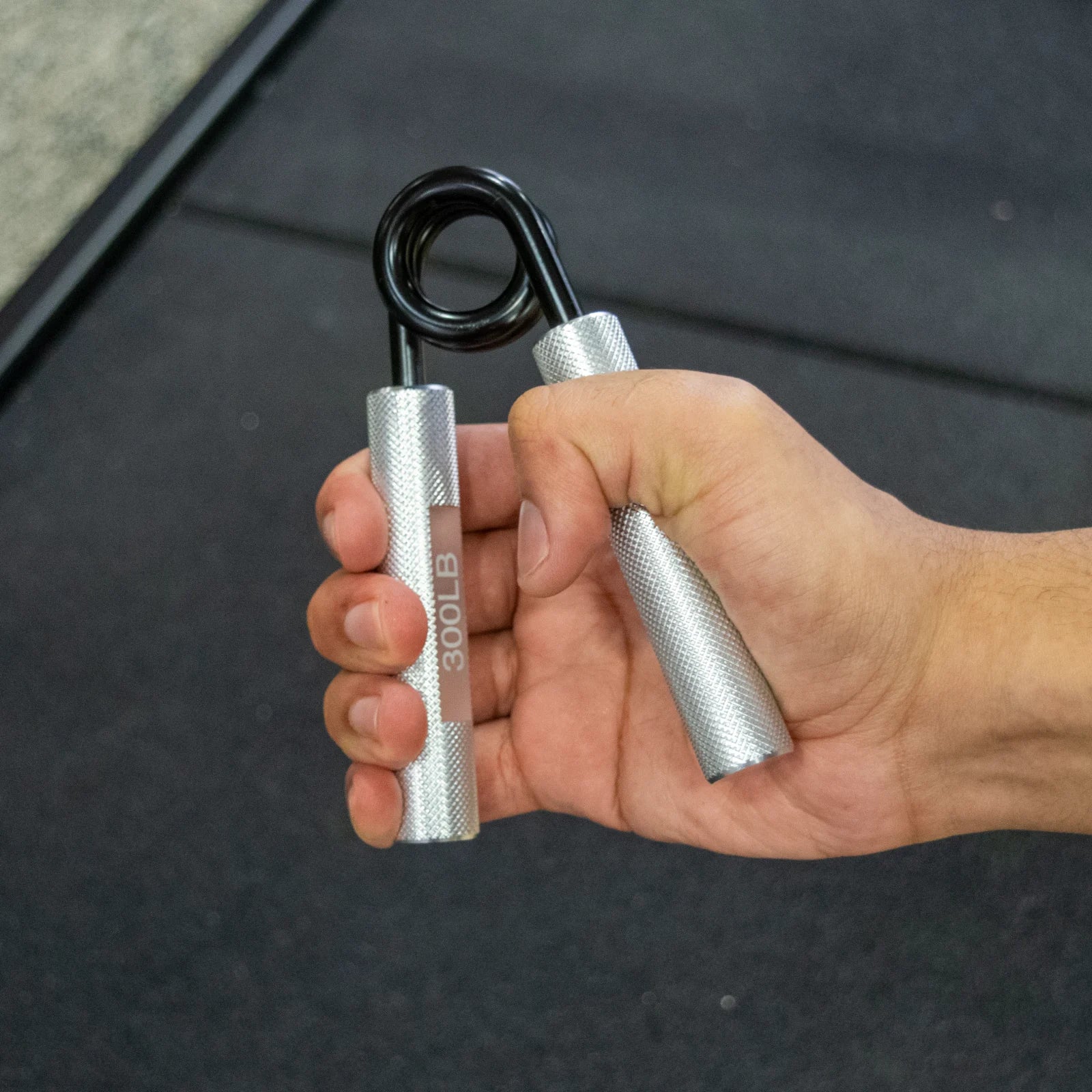 Hand Grip 300 lb (136 kg) Envolst